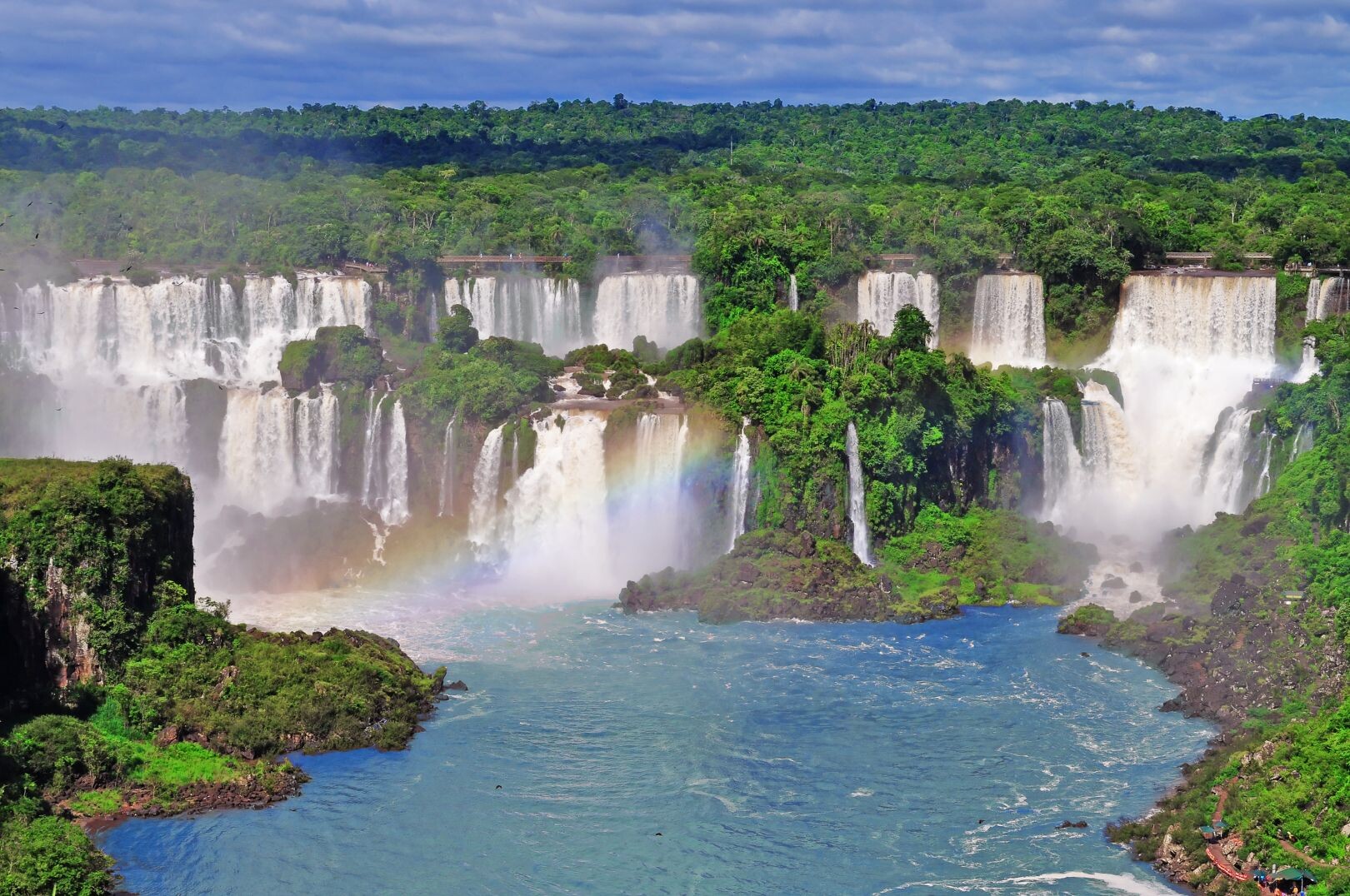 Brasilien_Iguazu_Wasserfälle_shutterstock_170689865_Querformat.jpg