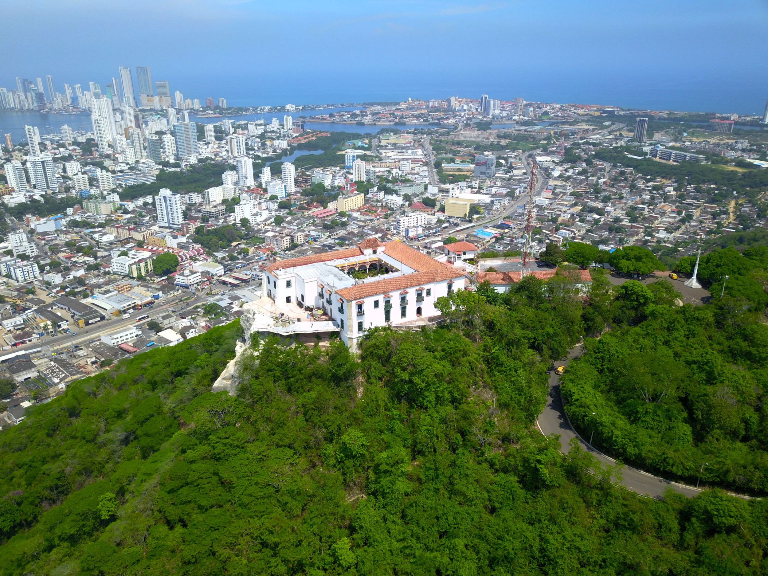Aussicht_auf_Cerro_de_la_Popa_.jpg