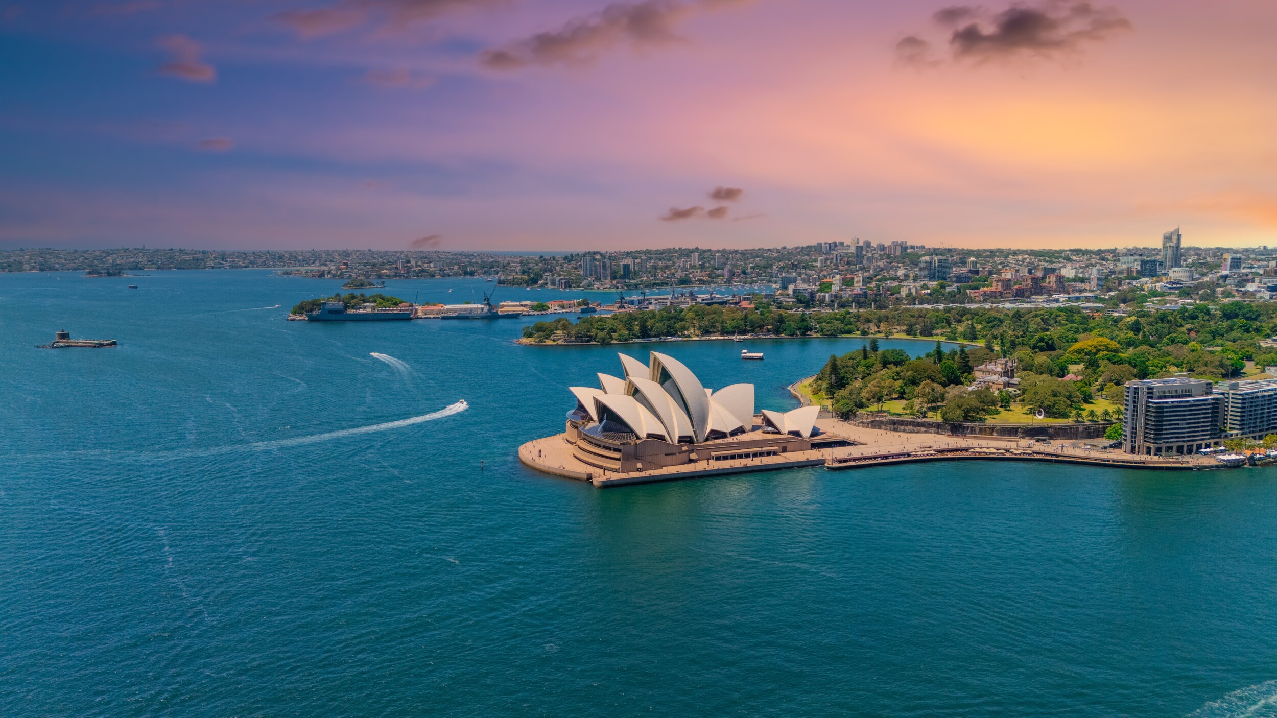 shutterstock_2711576969