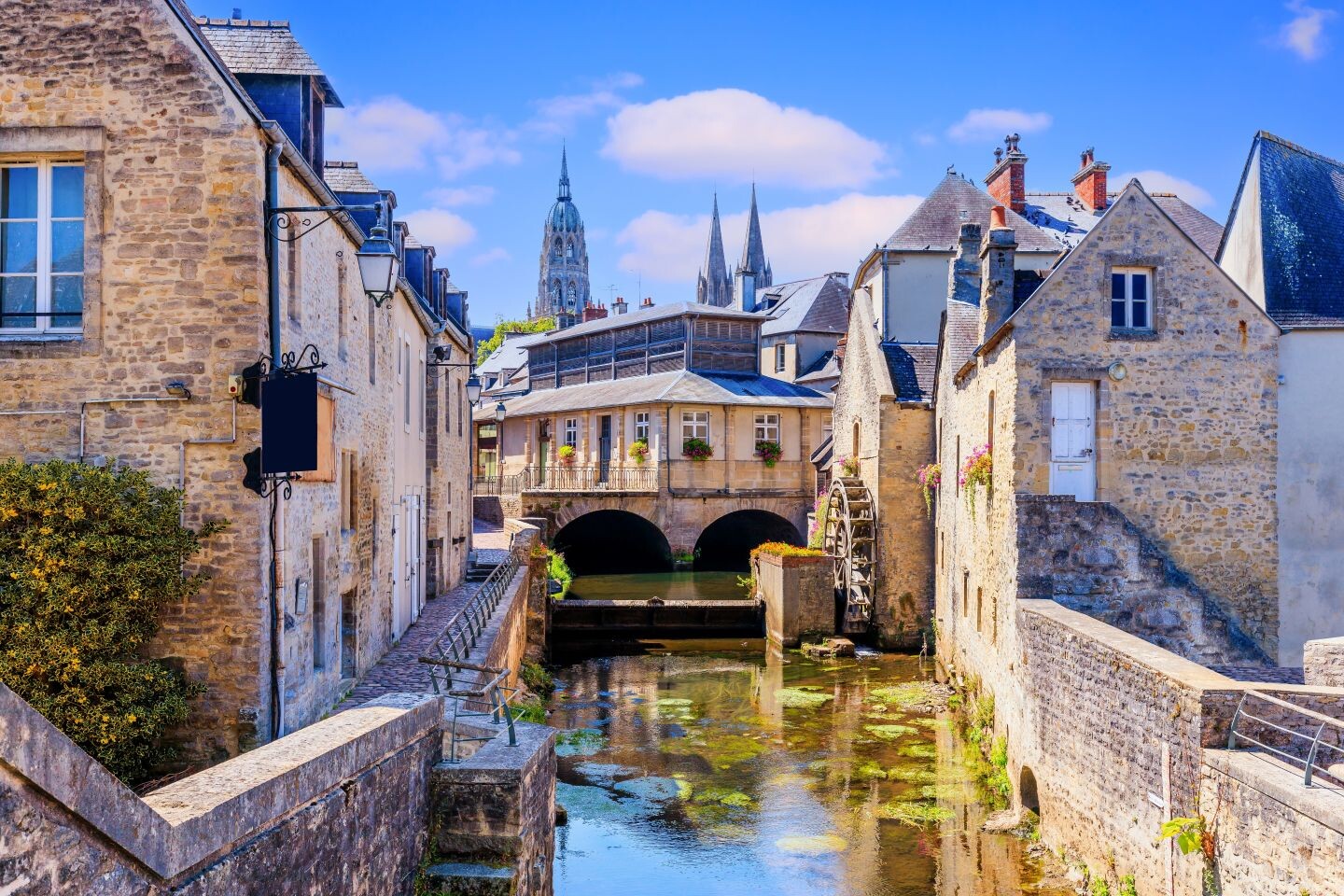 FR_Bernay__shutterstock_2201916323.jpg
