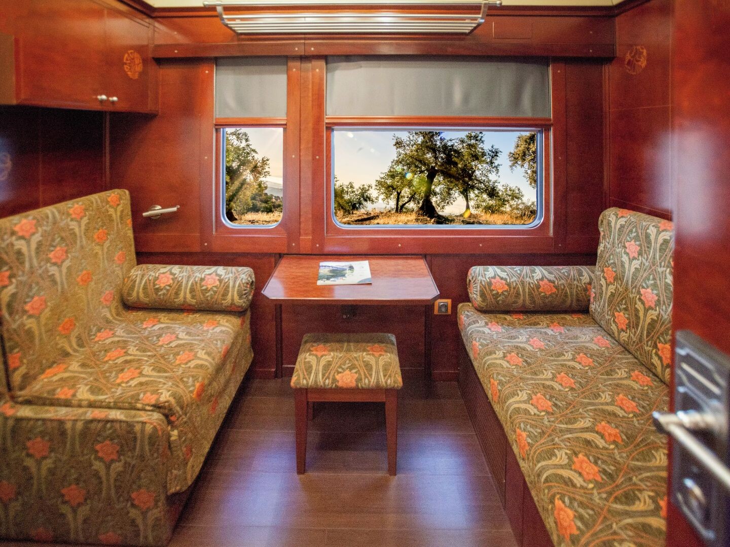 Gran_Class-Abteil_-_(32)_-_Credit_Renfe.jpg