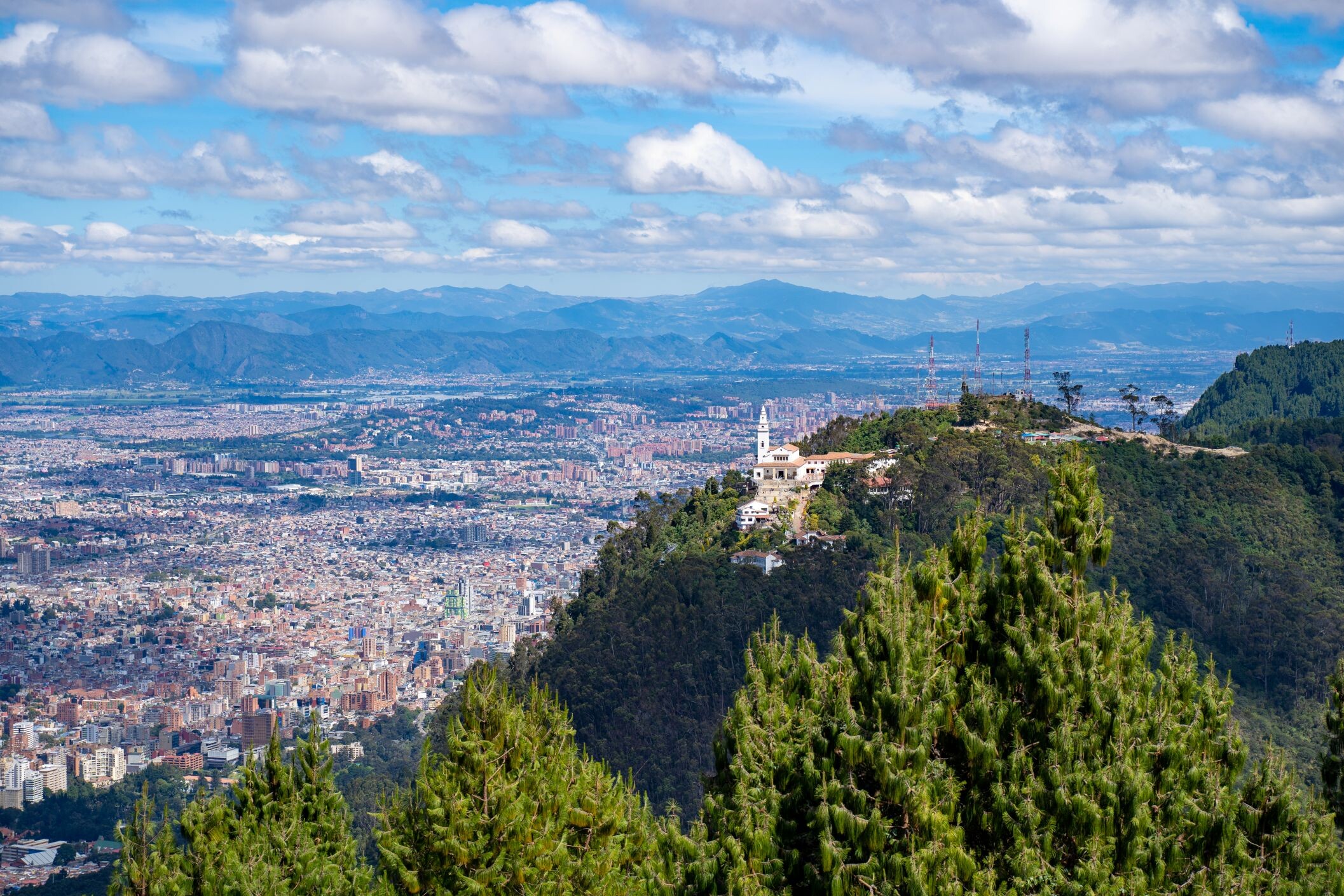Monserrate_©shutterstock.jpg