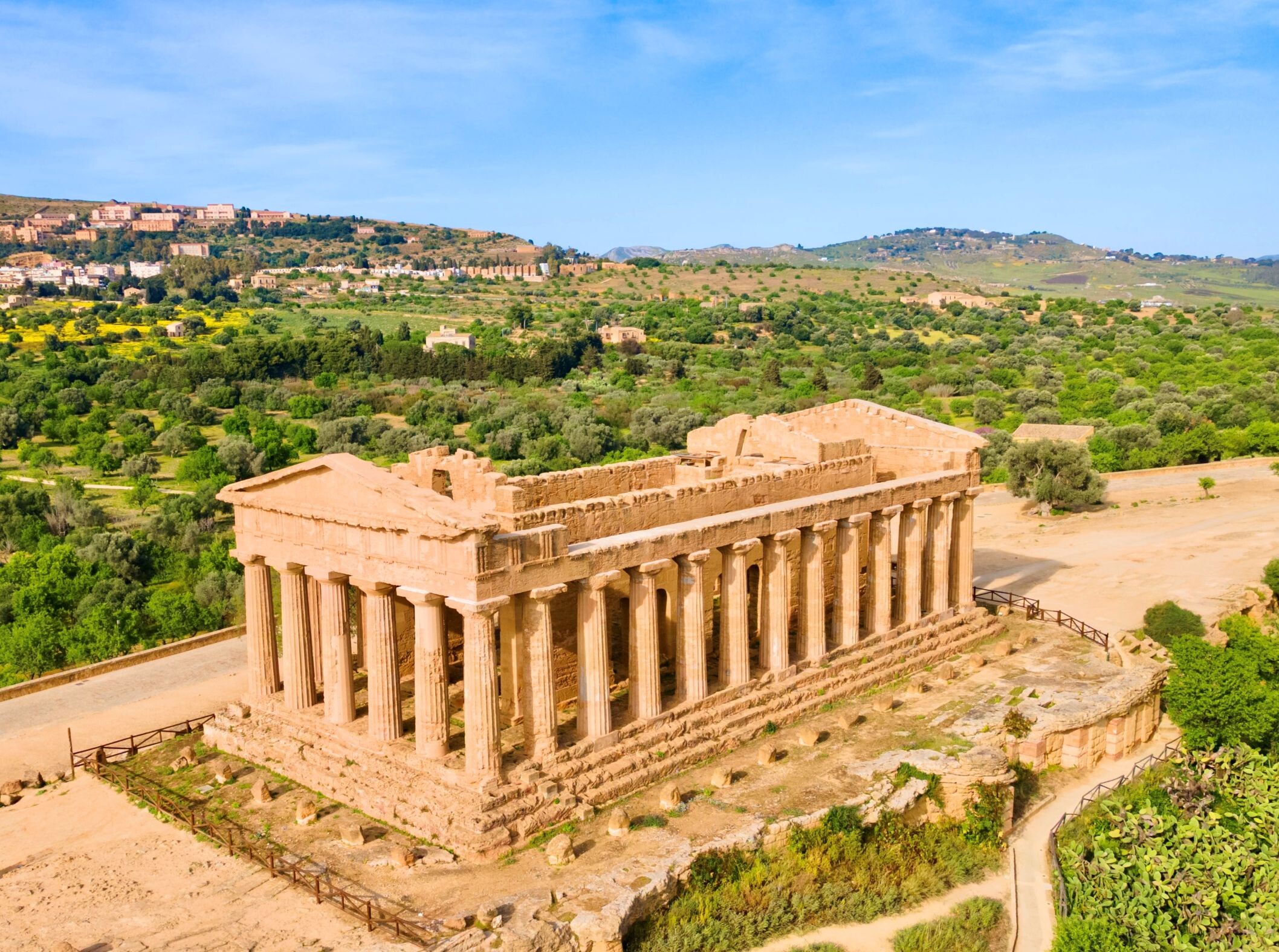 Sizilien-Agrigento-Concordia_Tempel-dreamstime.jpg