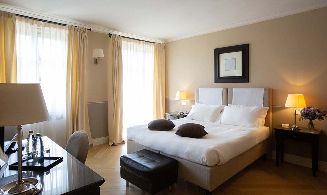 Relais-Villa-D'Amelia-Superior-Zimmer.jpg
