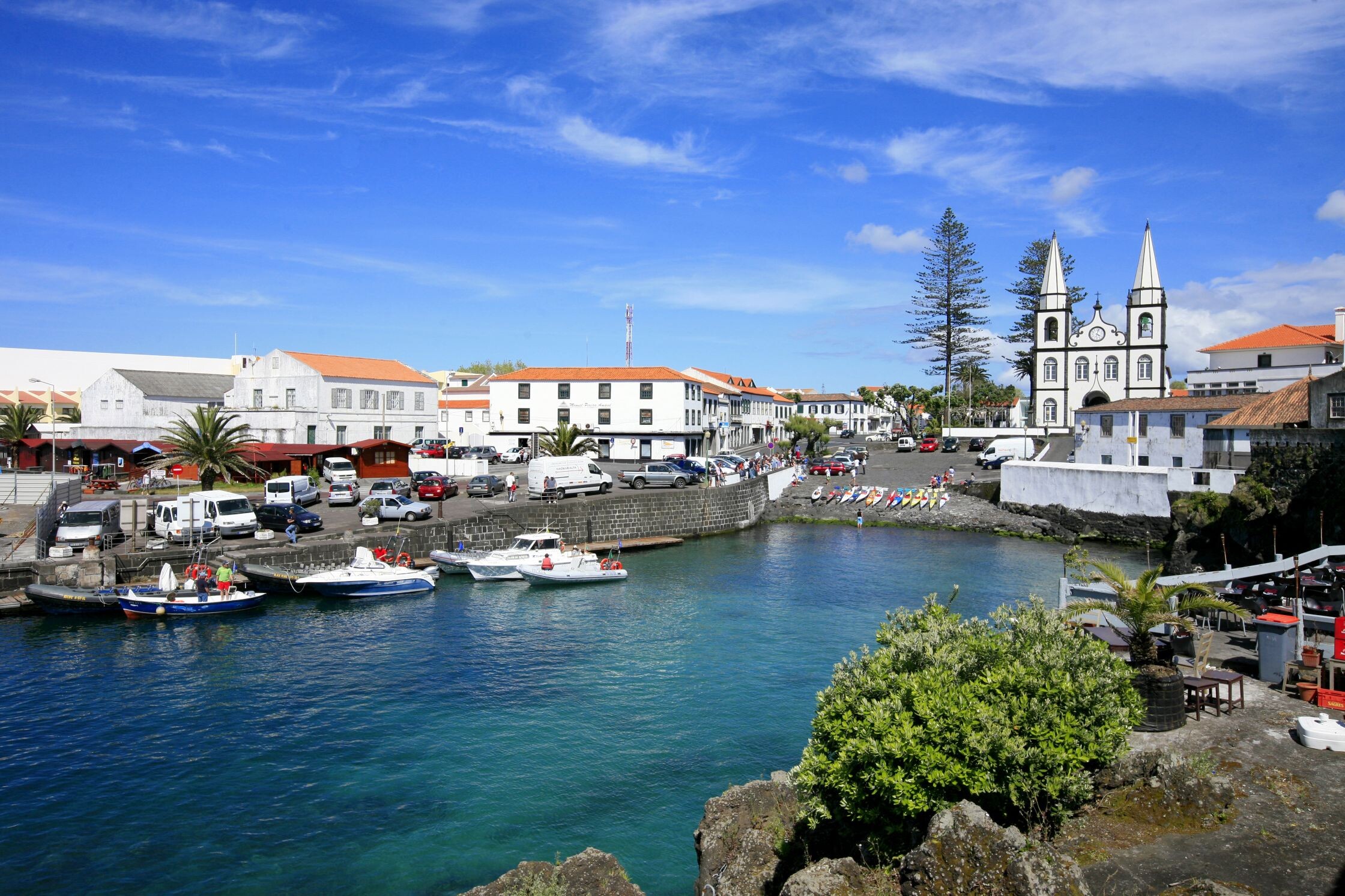 PT_Azoren_Pico_Madalena-Hafen©shutterstock_536845291.jpg