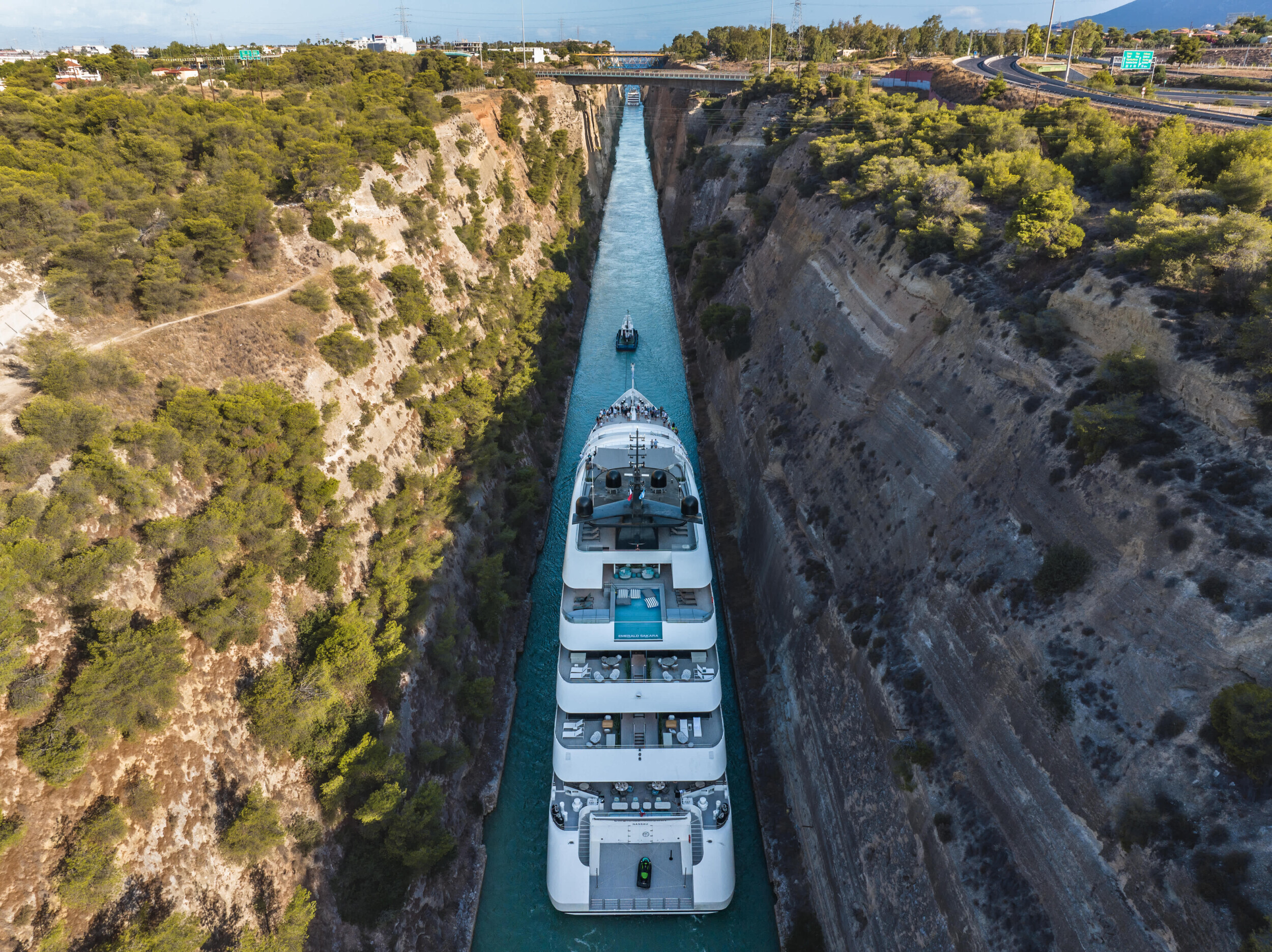 29630-4_Emerald_Sakara_Corinth_Canal