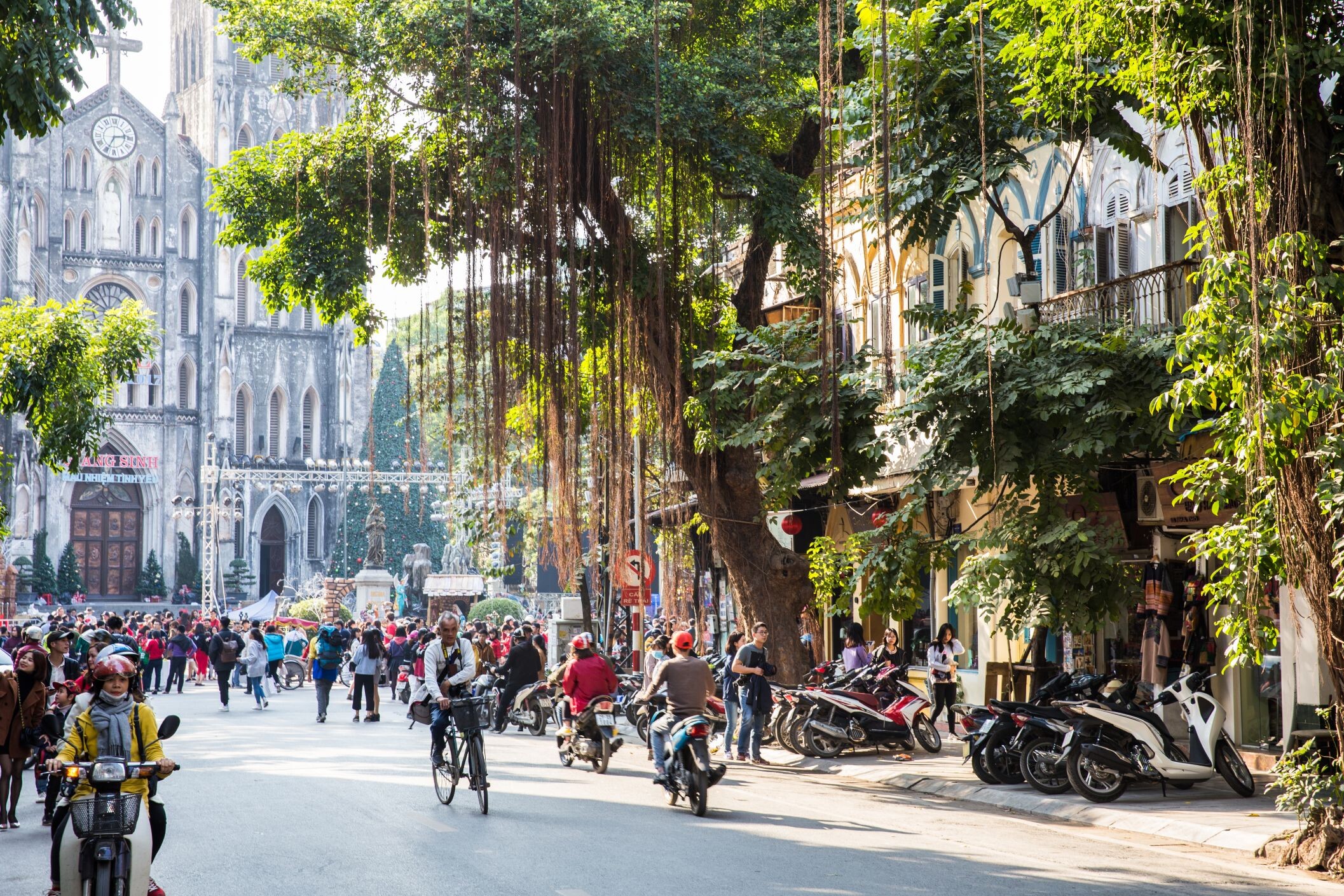 Vietnam_Hanoi_©shutterstock.jpg