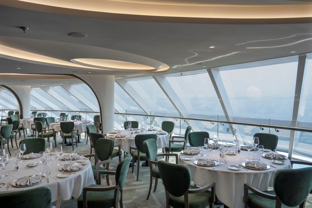 yacht club rest