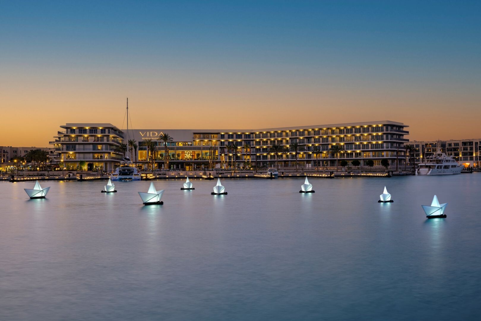 Exterior_Nightime_Vida_Marina_Resort.jpg