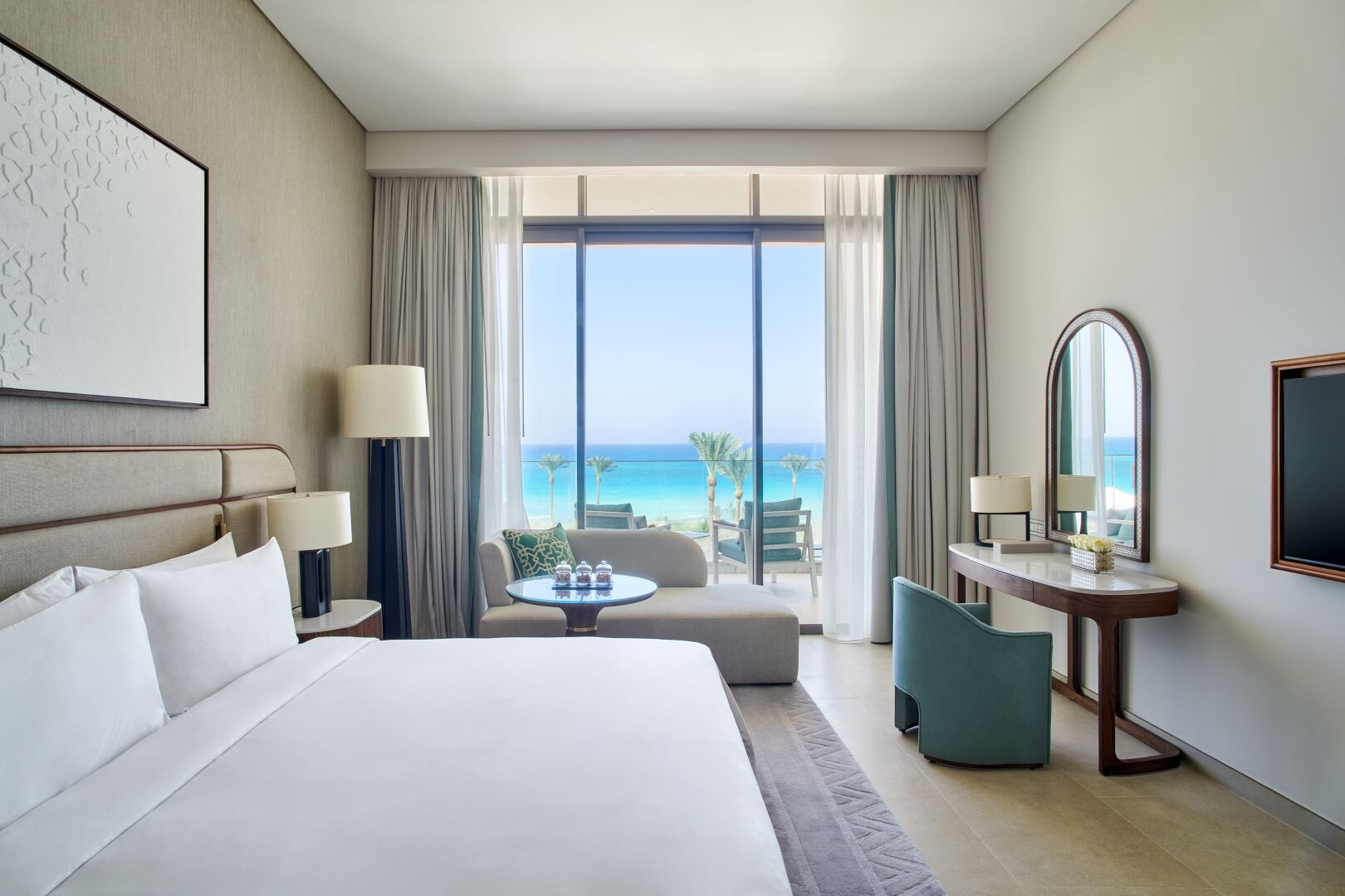 Premier_Sea_View_Kind_Bed_Jpg.jpg