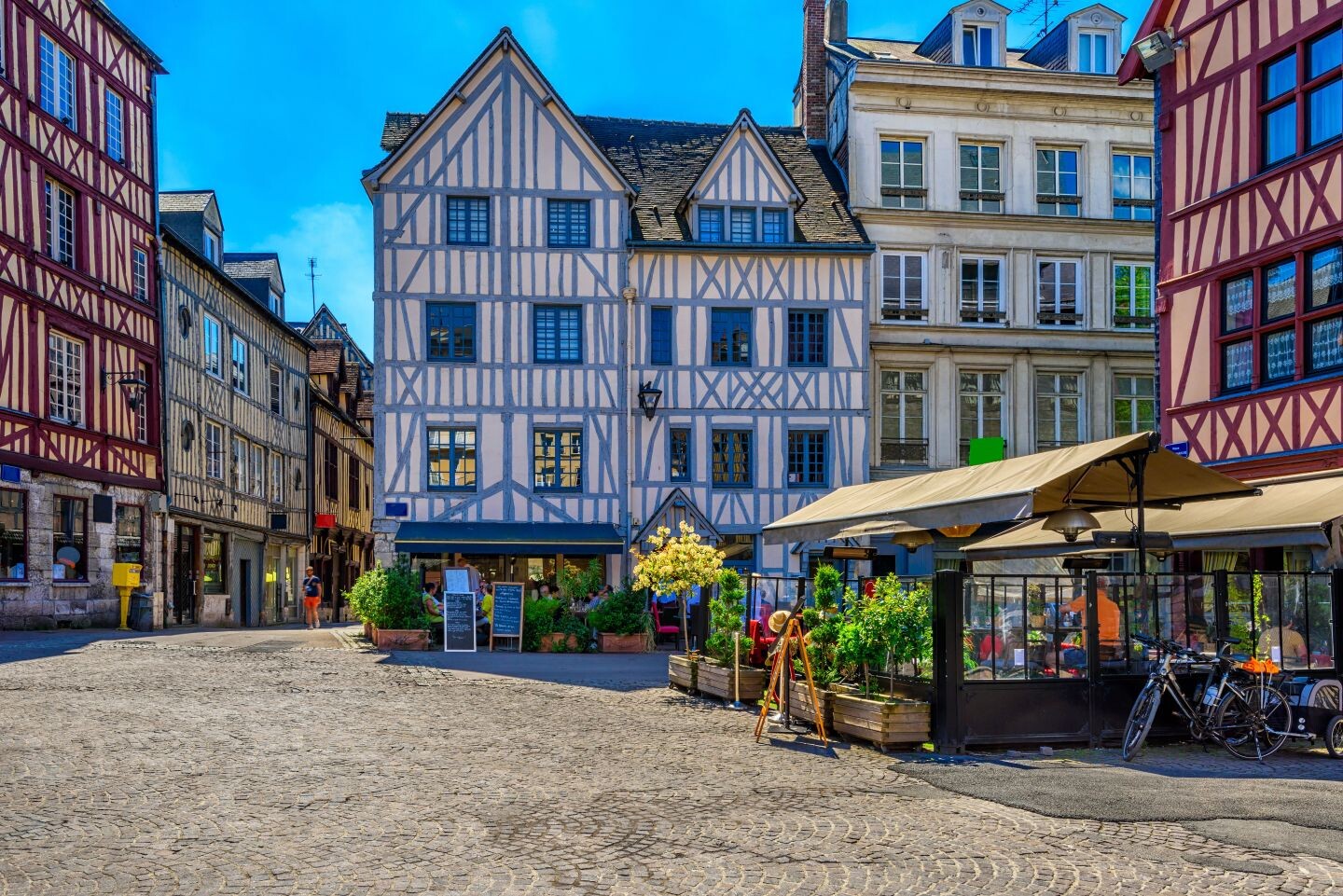 FR_Rouen-Altstadt©shutterstock_1228255960.jpg