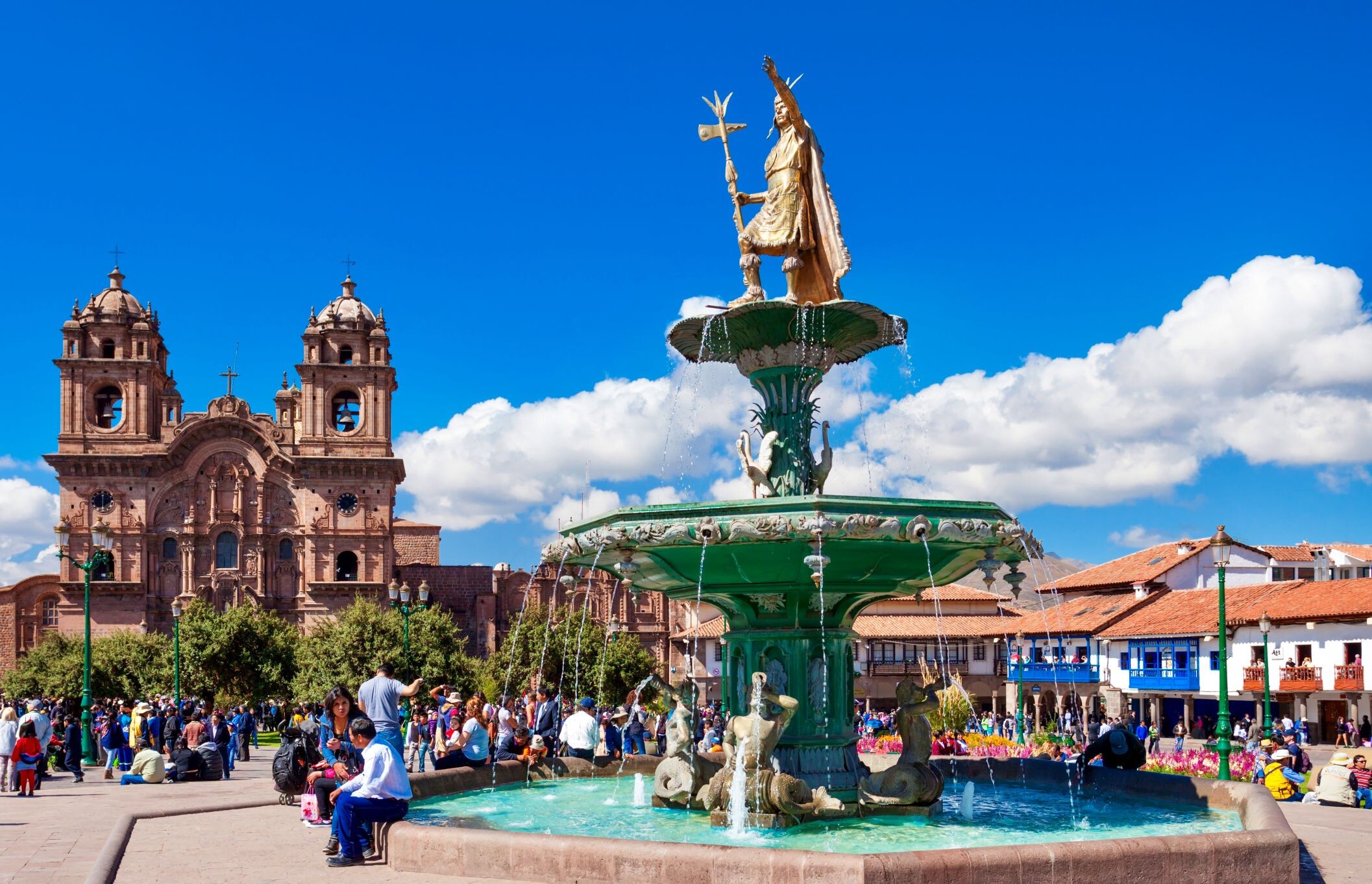 Peru_Cusco_Plaza_de_Armas_©dreamstime.jpg