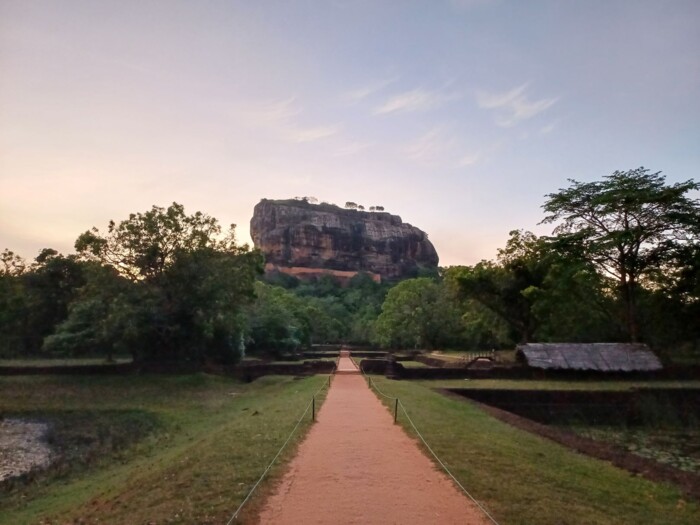 Sri_Lanka_Sigiriya.jpg