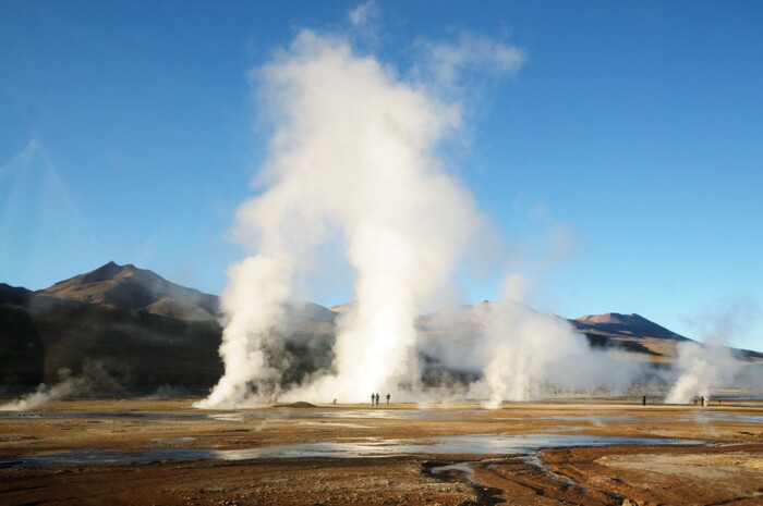 Chile_Atacama_El_Tatio_Geysire_shutterstock_401461999.jpg