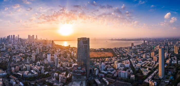 Mumbai_Skyline_&copy;shutterstock.jpg