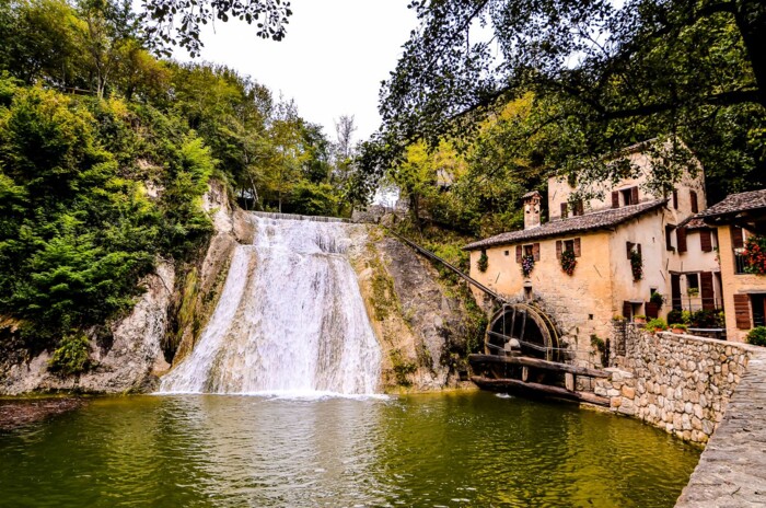 IT_Molinetto_della_Croda_iStock-2174000548.jpg