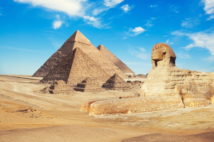 Aegypten_Pyramiden_von_Gizeh_&_Spinx.jpg