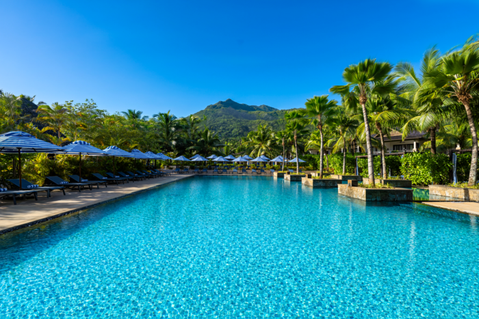 MasonsTravel_STORYSeychelles_MainPool.png