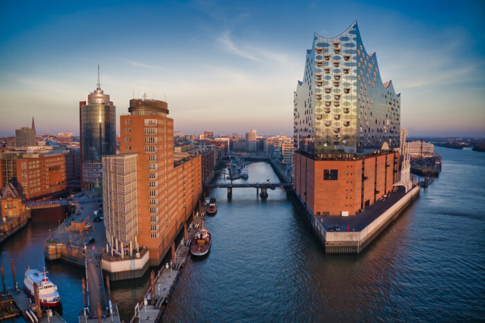 DE_Hamburg&copy;iStock-1237340936.jpg