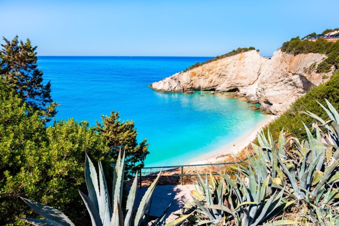 Lefkada_shutterstock_2685483239.jpg