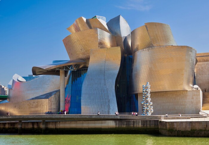 Bilbao-Guggenheim-Museum&copy;dreamstime.jpg