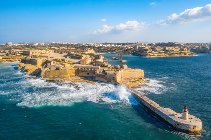 shutterstock_1707047797.jpg