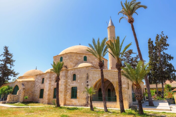 Larnaca-hala-sultan-tekke©iStock.jpg