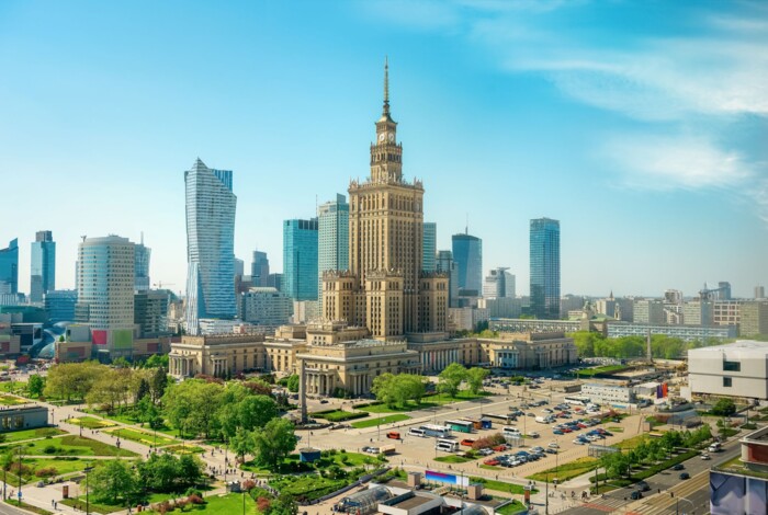 Palast_der_Kultur_Warschau_&copy;shutterstock.jpg