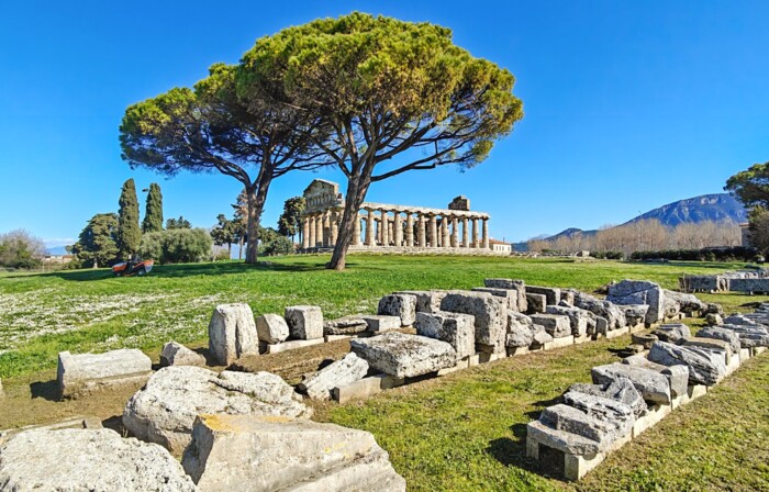 Paestum©shutterstock.jpg